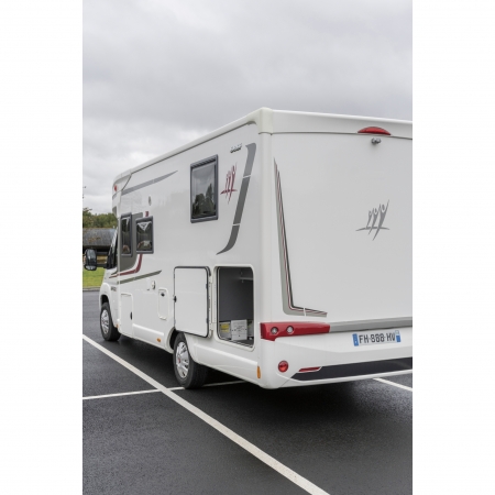 Gysflash 18.12PL-E Underhållsladdare 18A, för fast installation